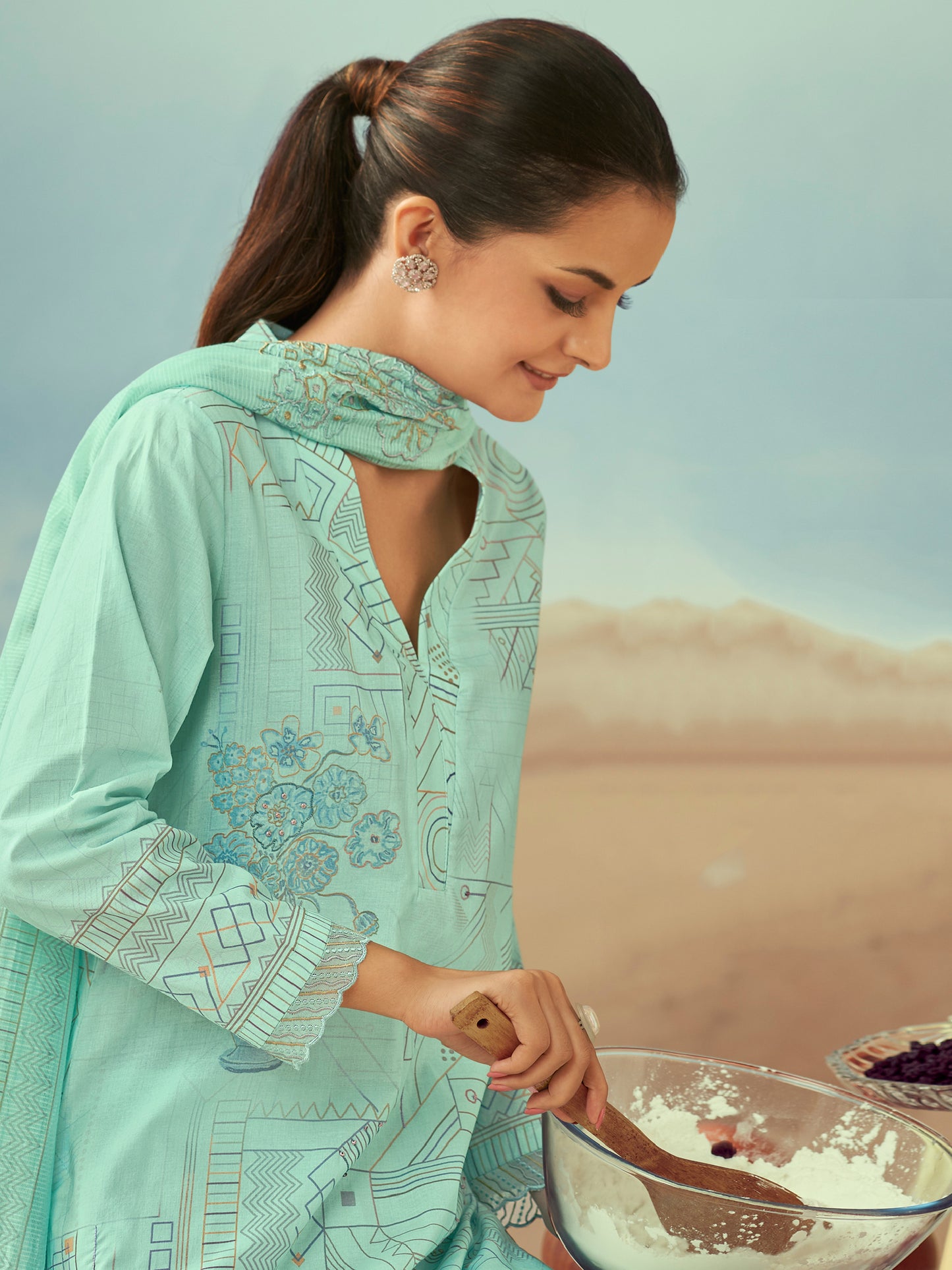 RASHI RAMAGREENLIGHT Pure Heavy Cotton Suit Set With Stunning Fancy Handwork