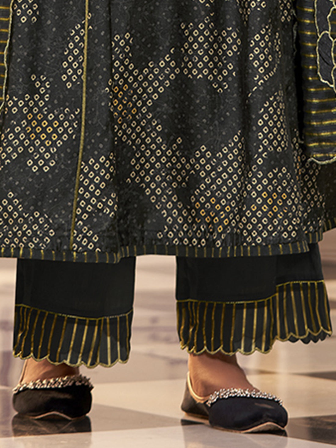 MEGHA Black Muslin Suit Set With Handwork Threadle With Embroidery Work