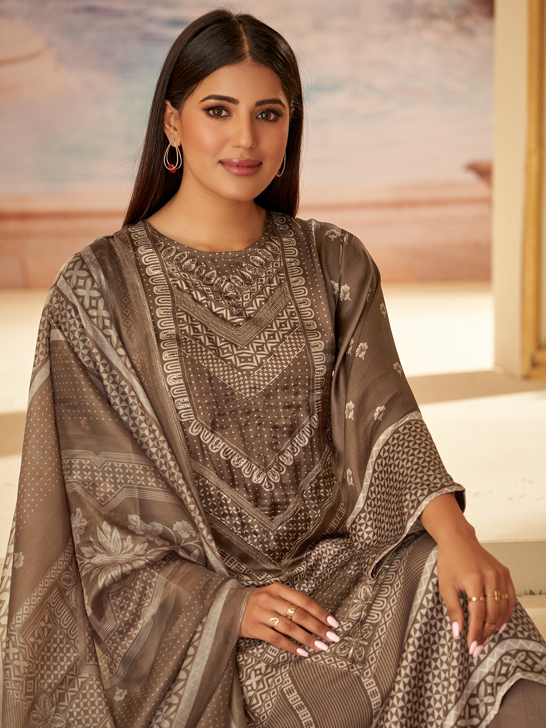 NADIRA COFFIE Gazi SUIT Set With Fancy Handwork