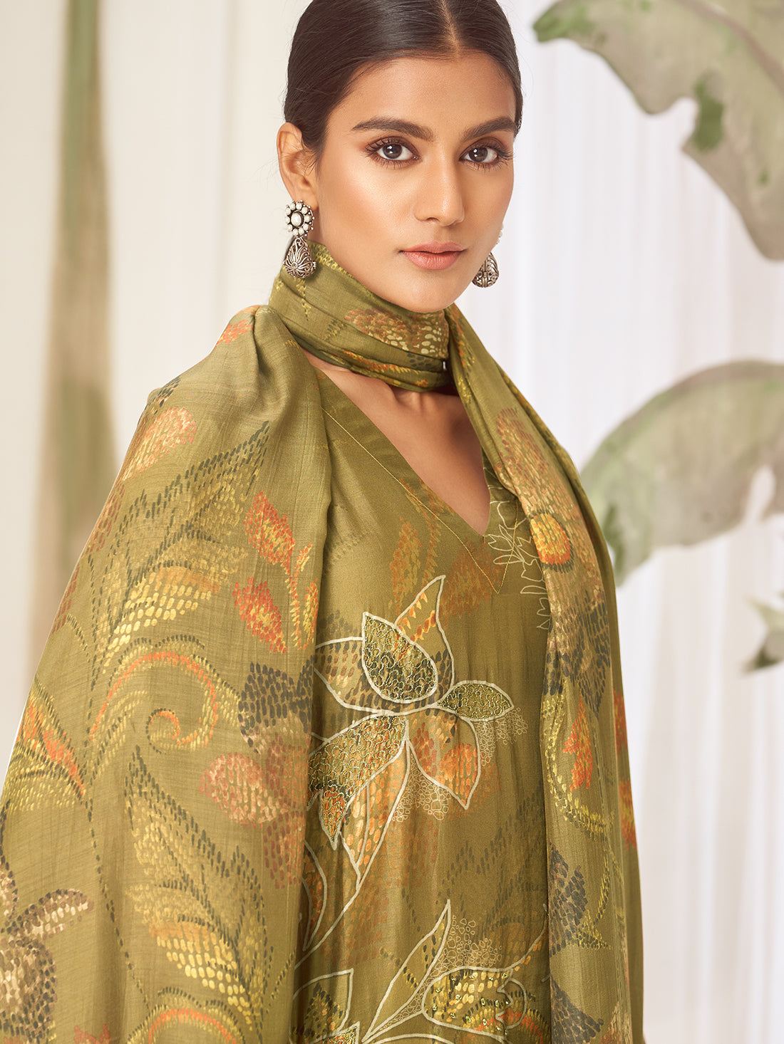 SUKOON Mehendi - Muslin Suit Set With Fancy Handwork