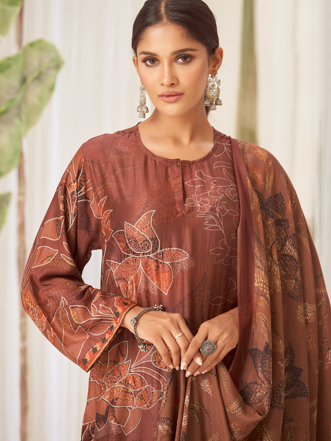 SUKOON Maron - Muslin Suit Set With Fancy Handwork