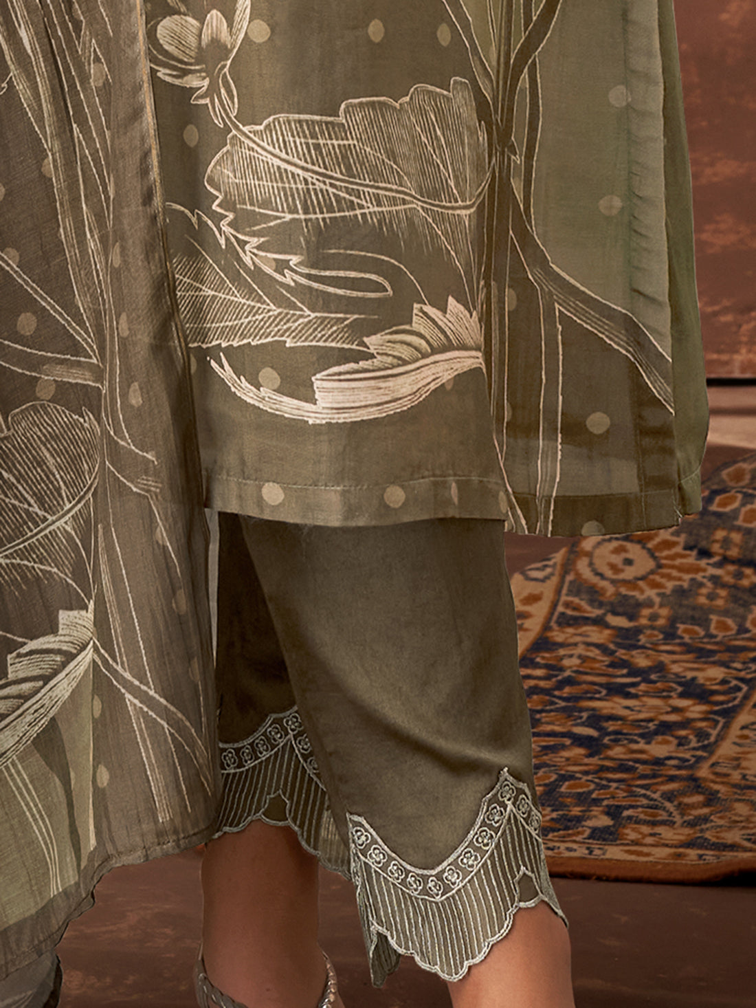 PAVITRA Mehendi - Muslin Suit Set With Handwork & Embroidery Patched Work
