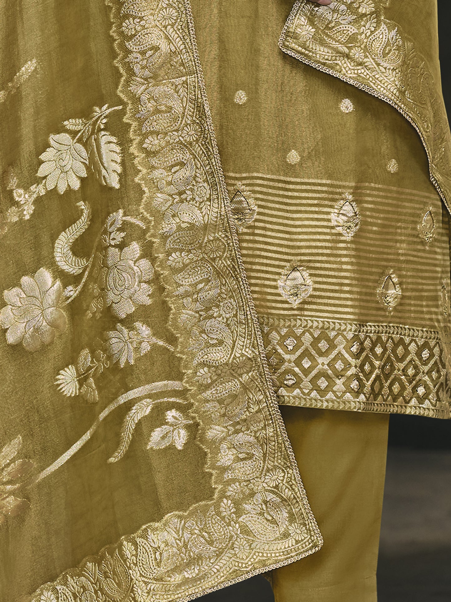 BAGAN GREEN Pure Fancy Simmer Suit Set with Intricate Handwork & Elegant Embroidery