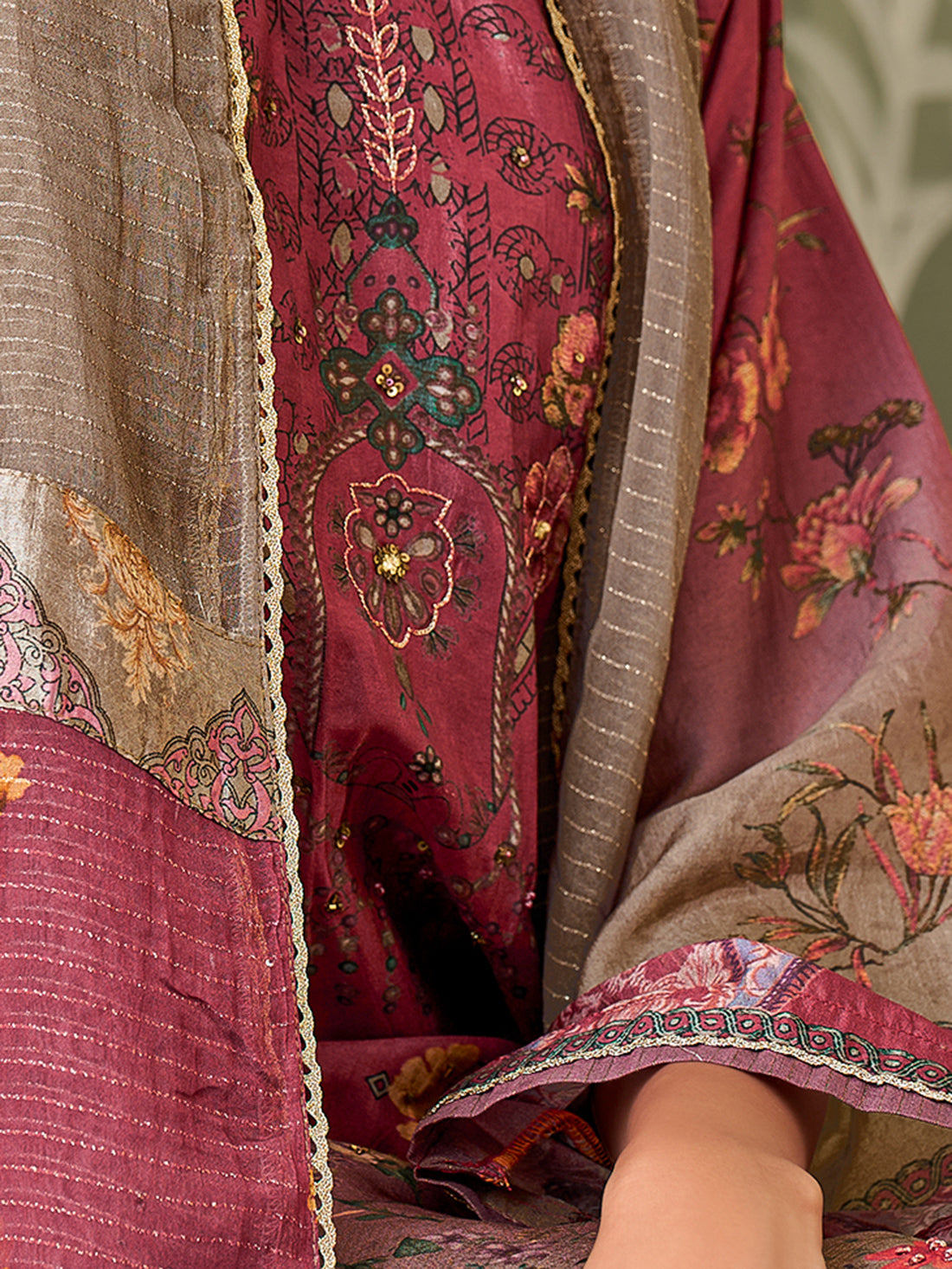 BRINDA Maron - Russian Suit Set With Attractive Handwork