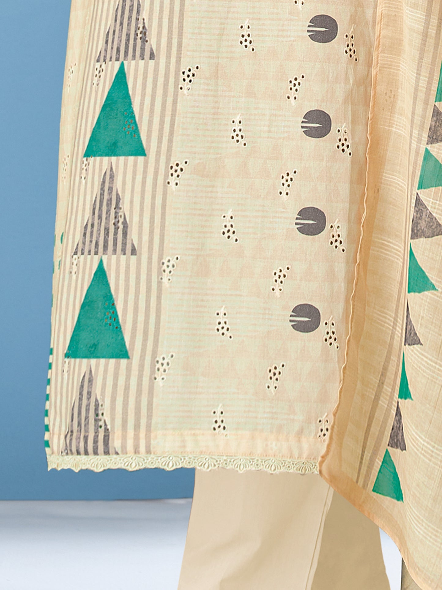 SAJAL GREEN Elegant Pure Cotton Unstitched Set with Exquisite Embroidery