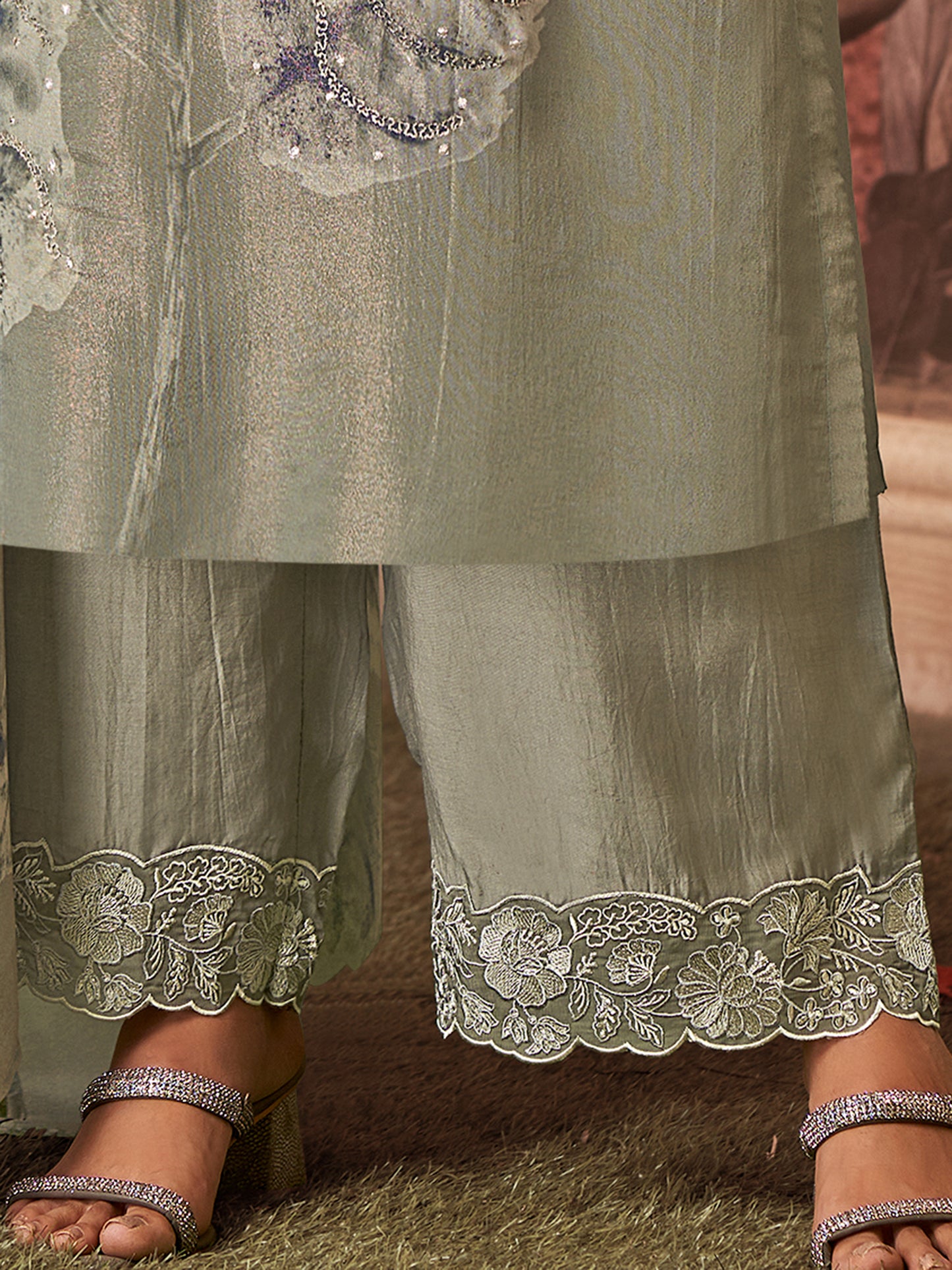 RASHAM Elegant Green Pure Simmer Jaquard Suit Set With Exquisite Handwork & Embroidery