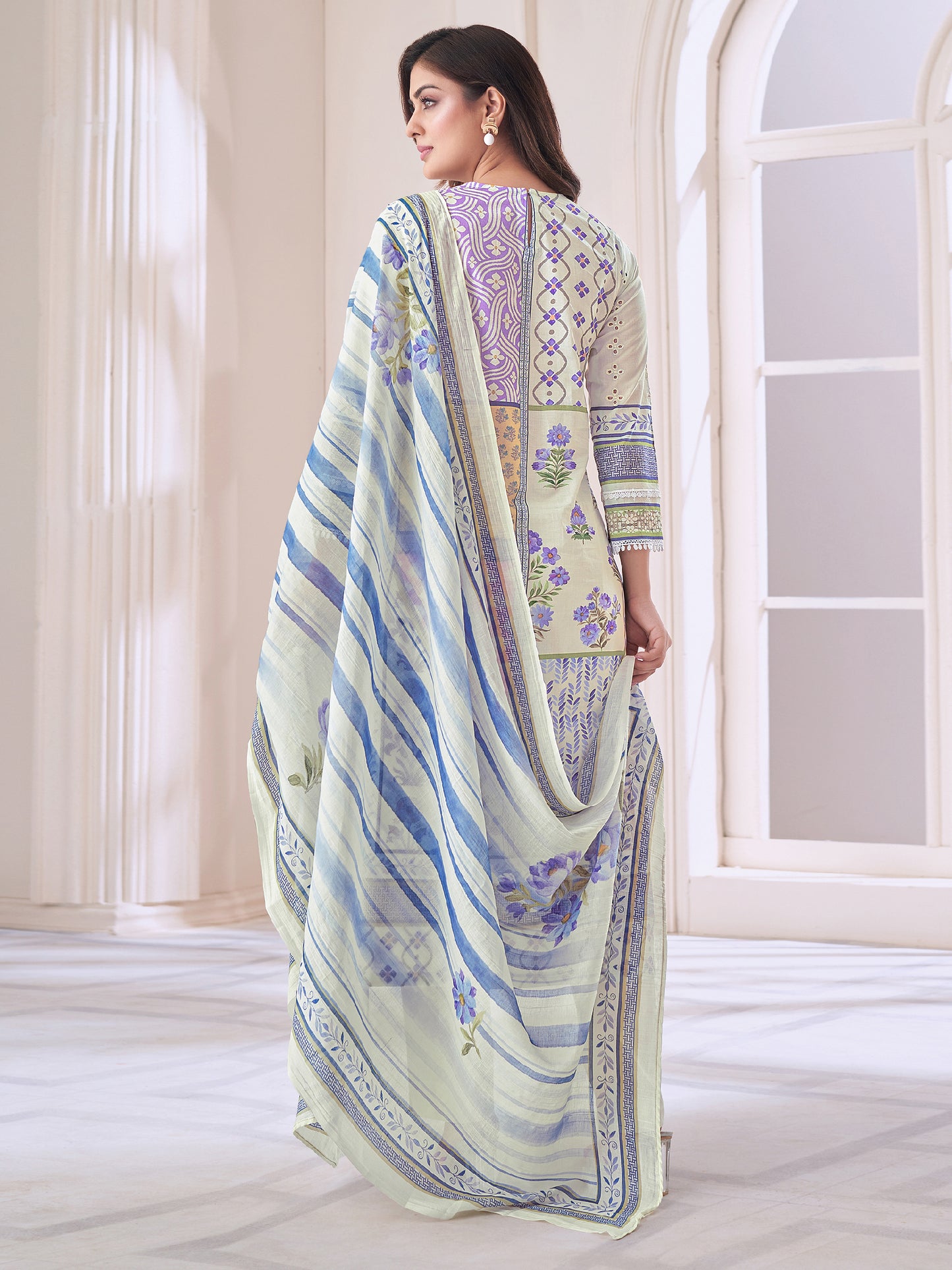 JUHI CREAM Pure Cotton Suit Set with Elegant Handwork