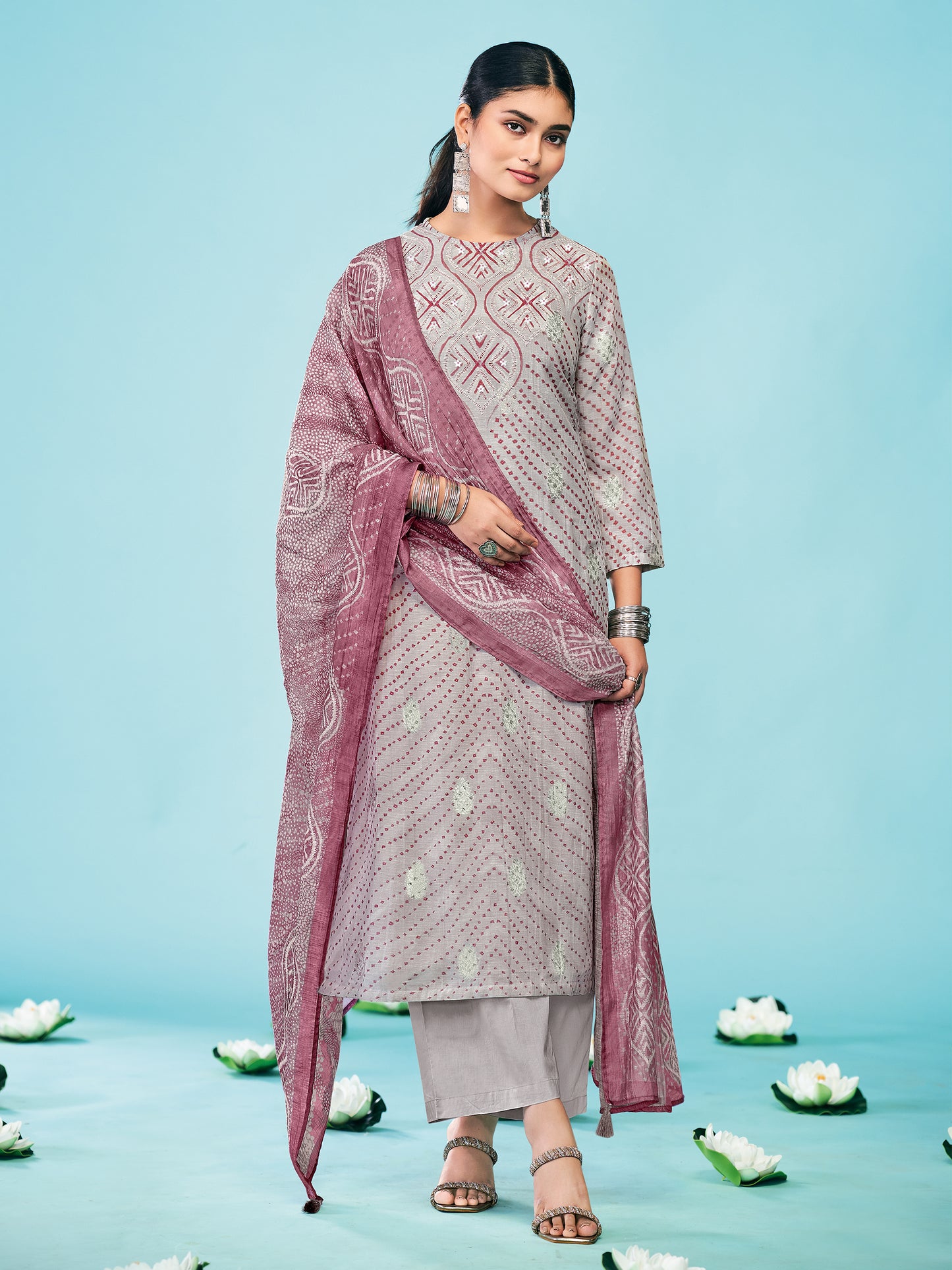 SAMREEN LIGHT GREY Pure Linen Jaquard Suit Set with Stunning Fancy Handwork