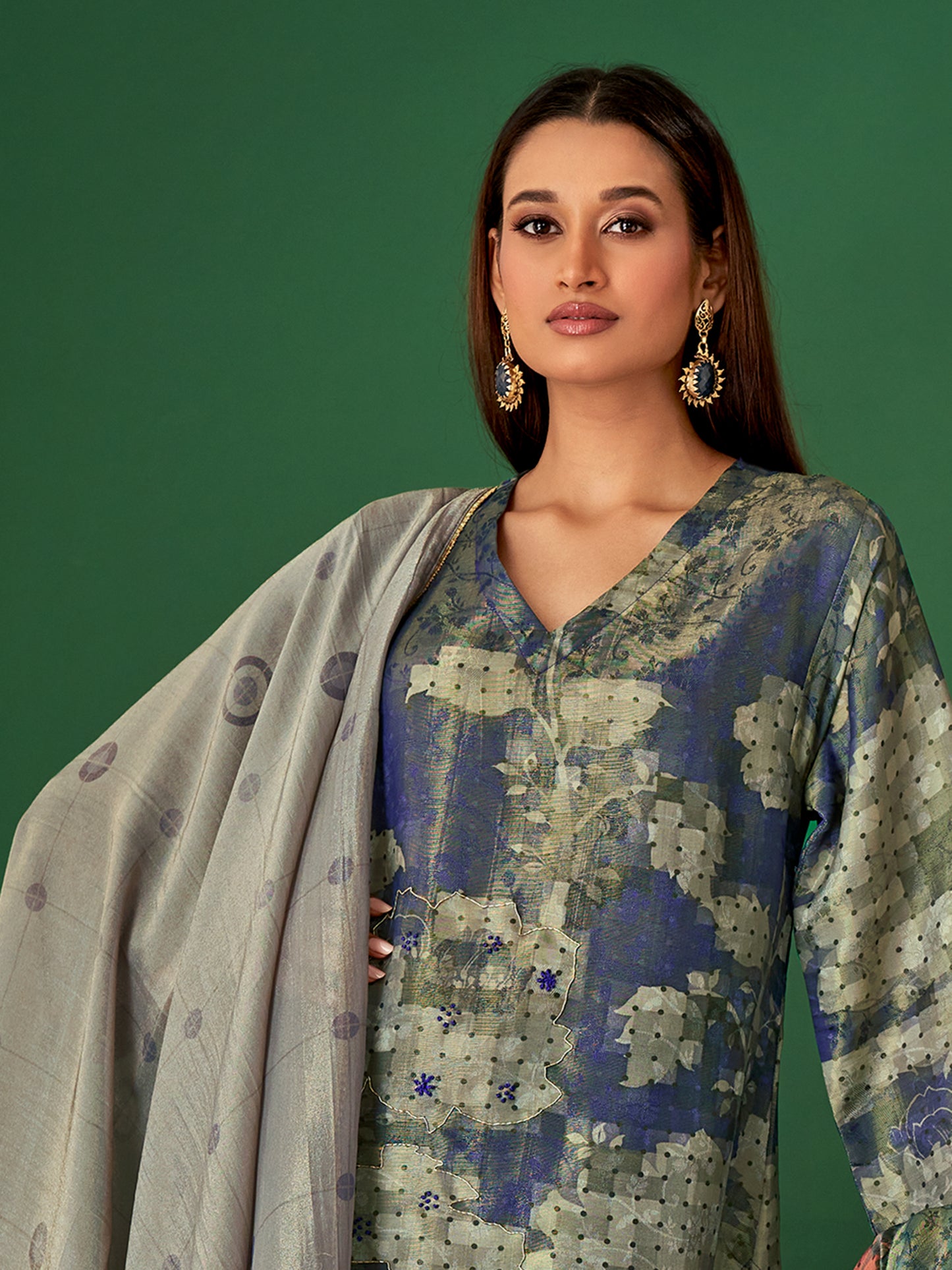 NIYATI Timeless Blue Pure Shimmer Jaquard Suit Set with Exquisite Handwork