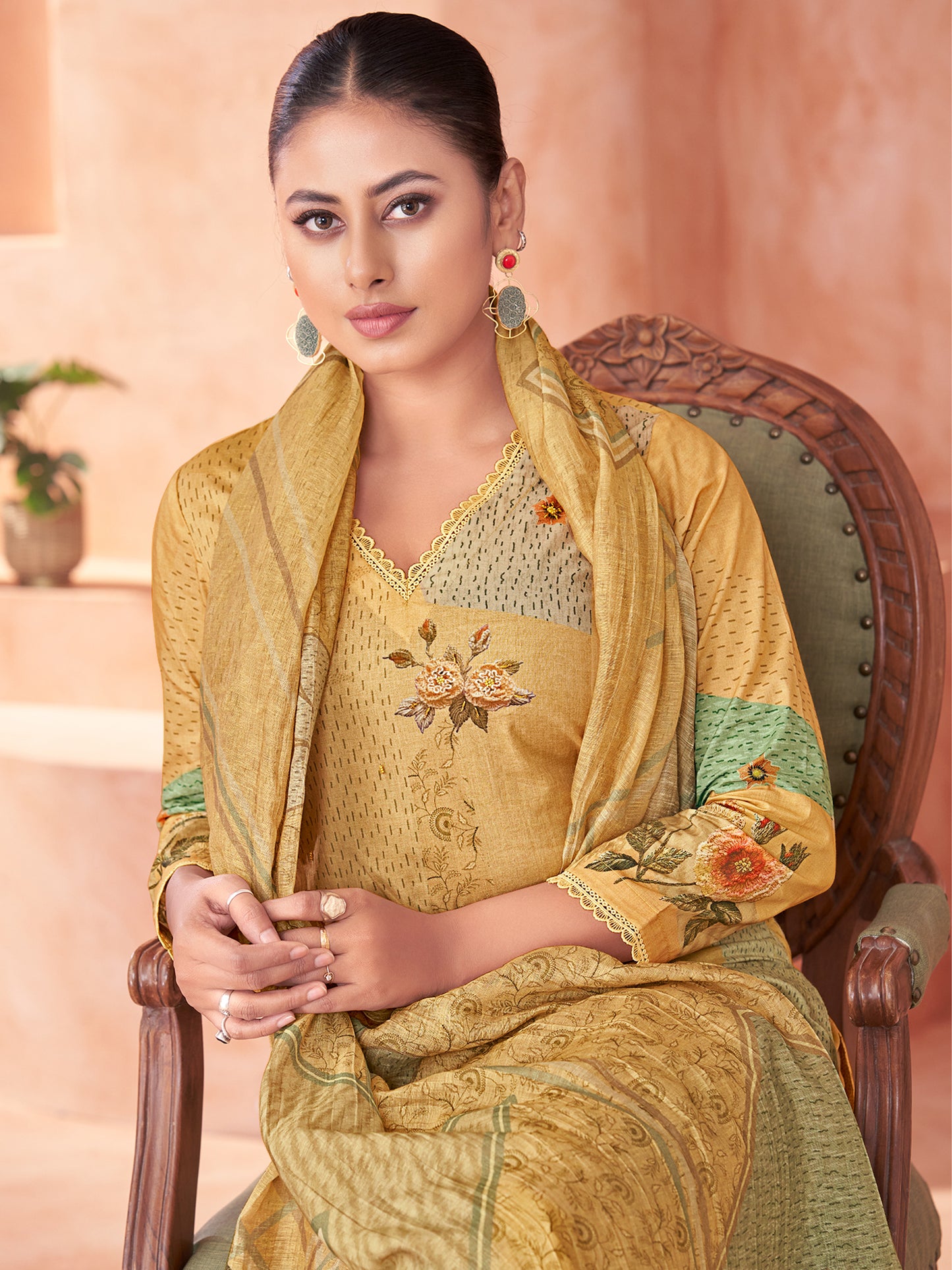 Suvya Yellow Pure Cotton Suit Set with Exquisite Handwork