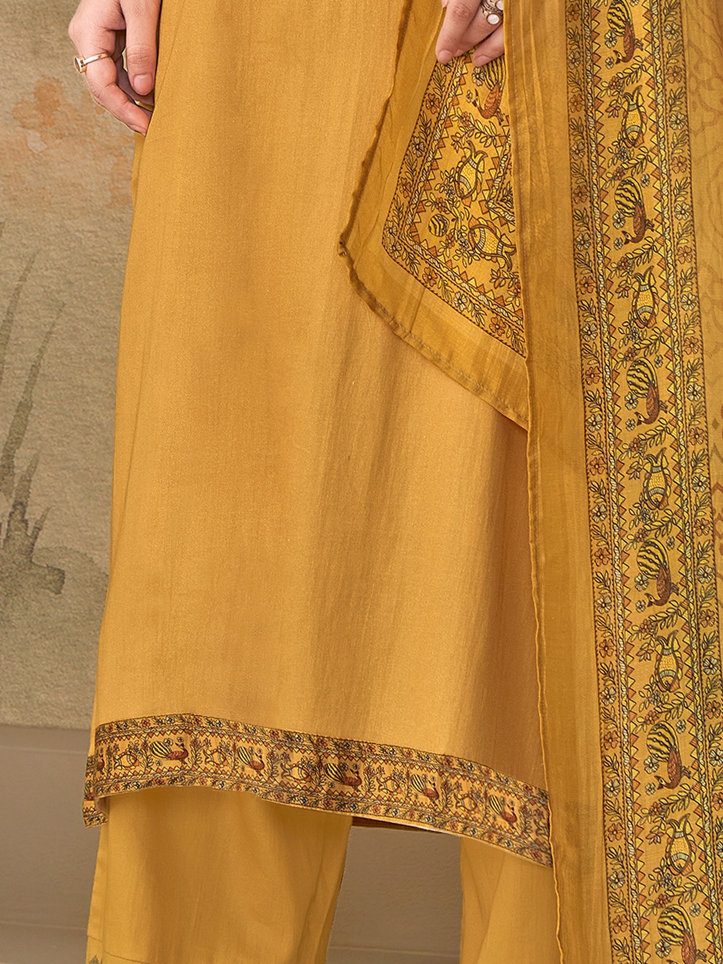 Kiyari Noore Pure Cosmos Satin Kurta Set with Dupatta