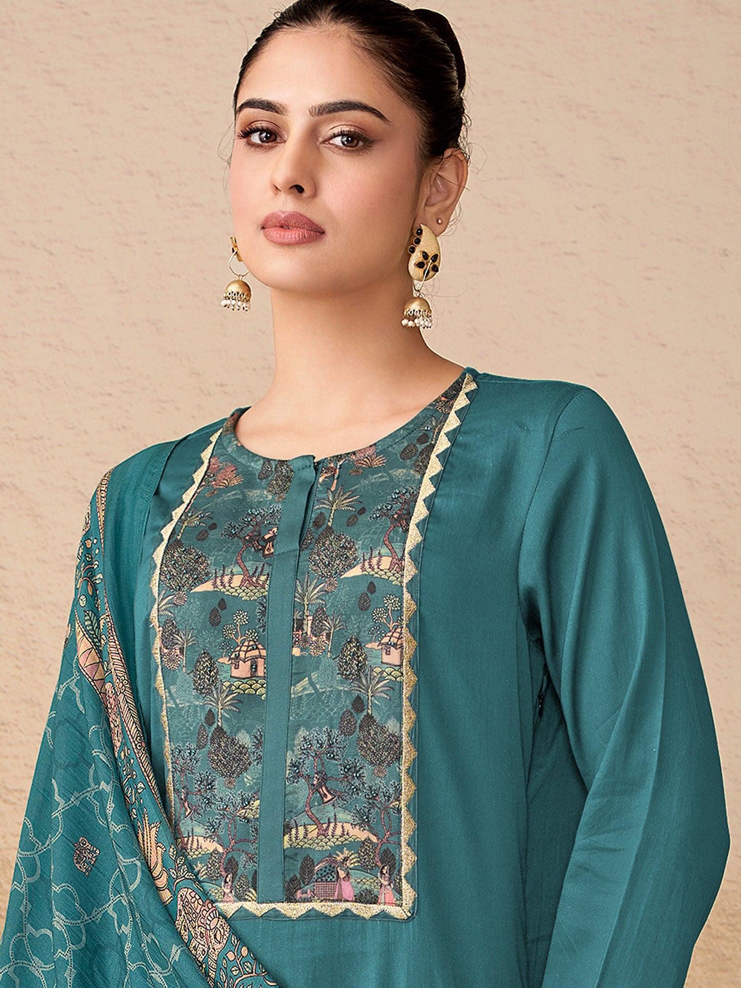 Kiyari Noore Pure Cosmos Satin Kurta Set with Dupatta