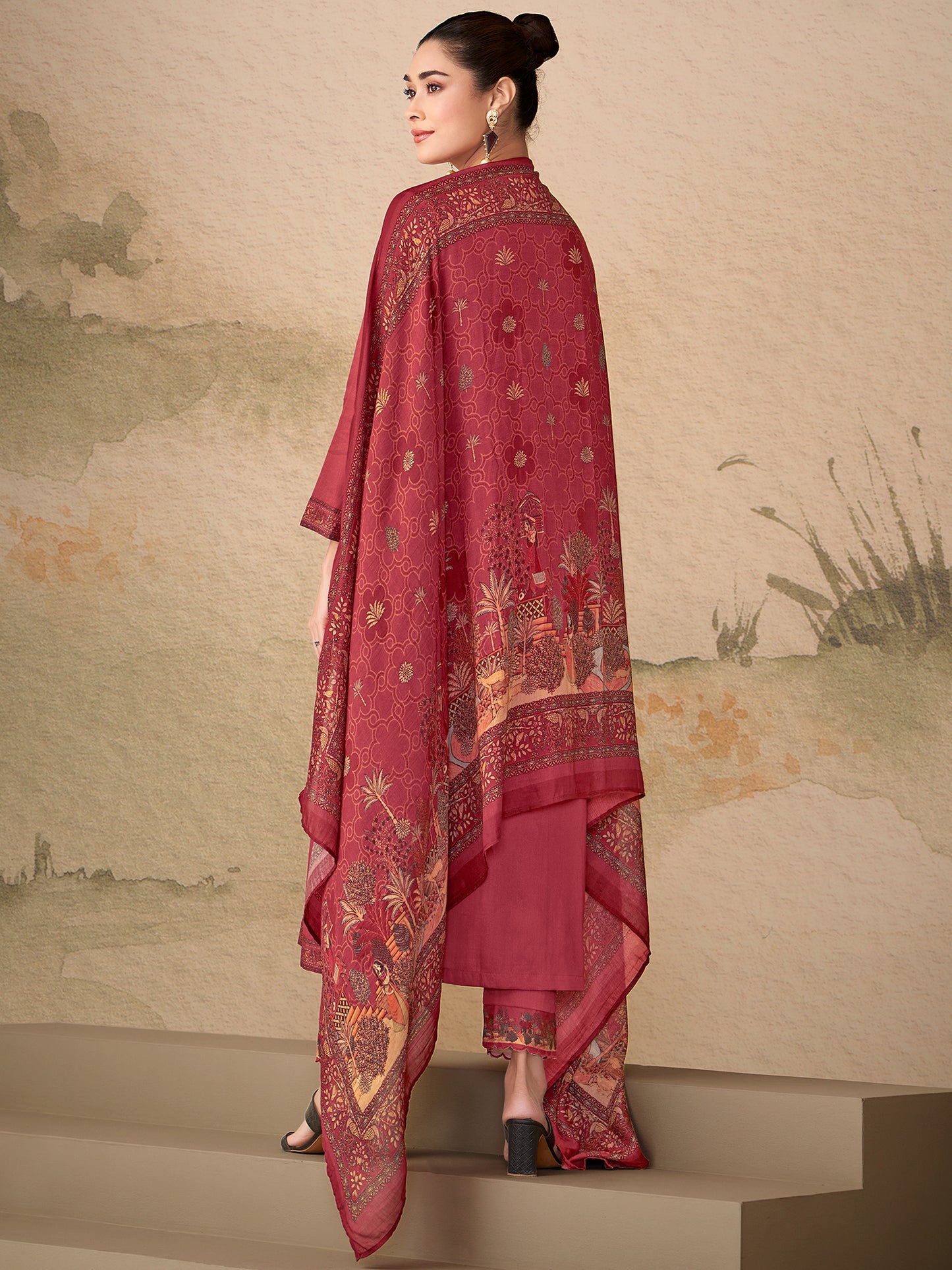 Kiyari Noore Pure Cosmos Satin Kurta Set with Dupatta