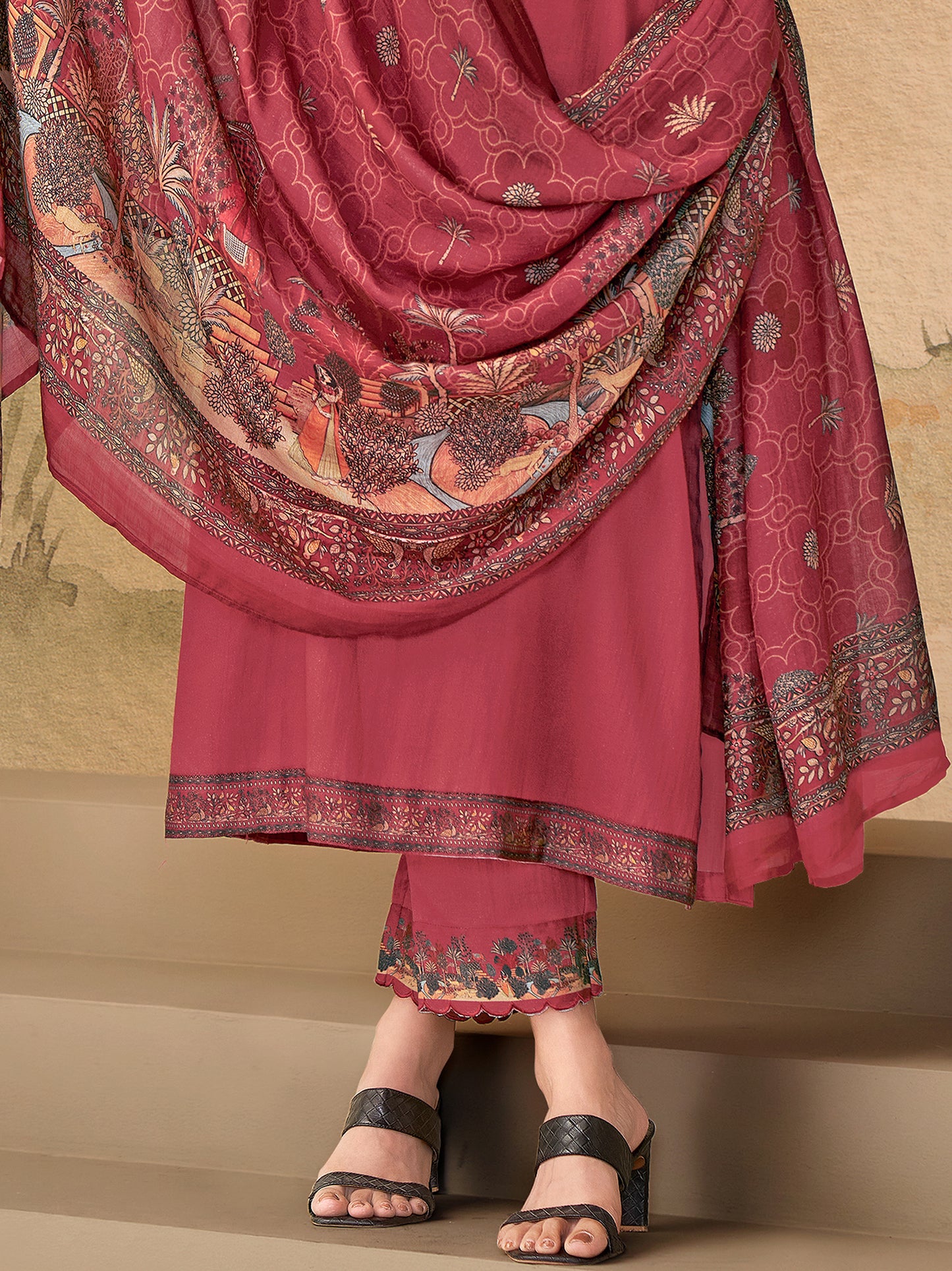 Kiyari Noore Pure Cosmos Satin Kurta Set with Dupatta