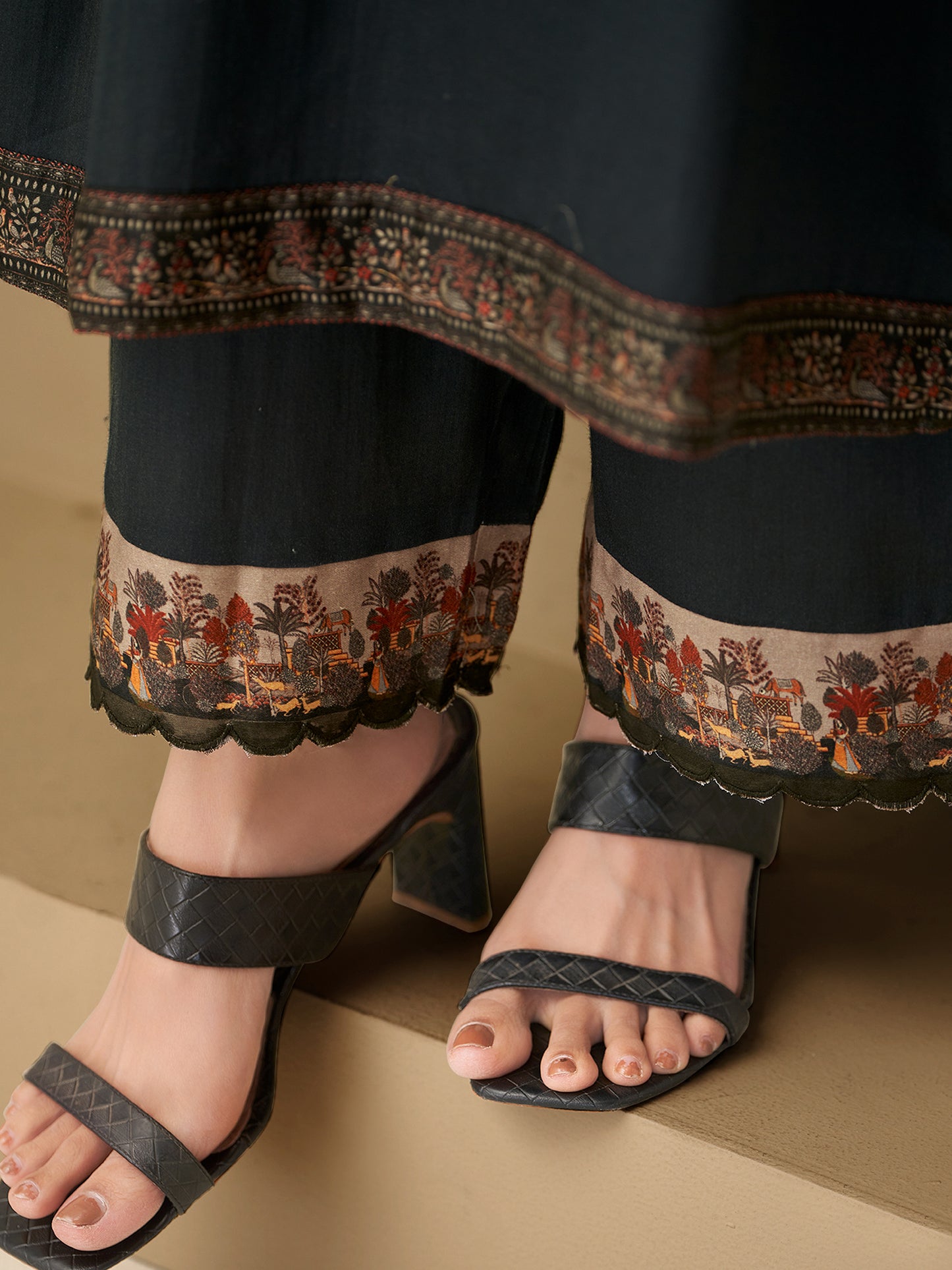 Kiyari Noore Pure Cosmos Satin Kurta Set with Dupatta