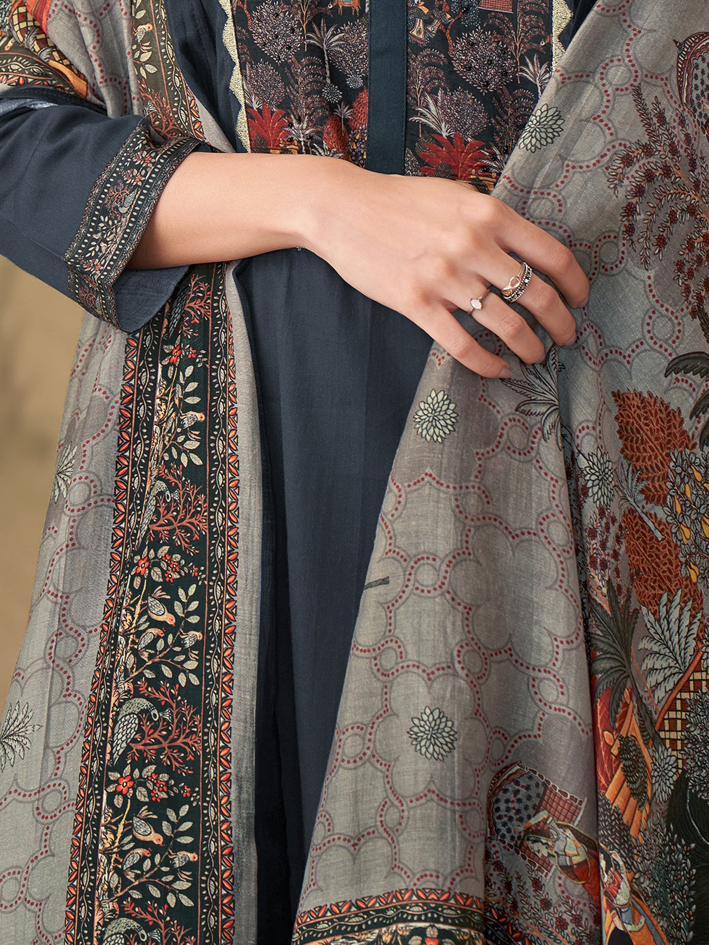 Kiyari Noore Pure Cosmos Satin Kurta Set with Dupatta