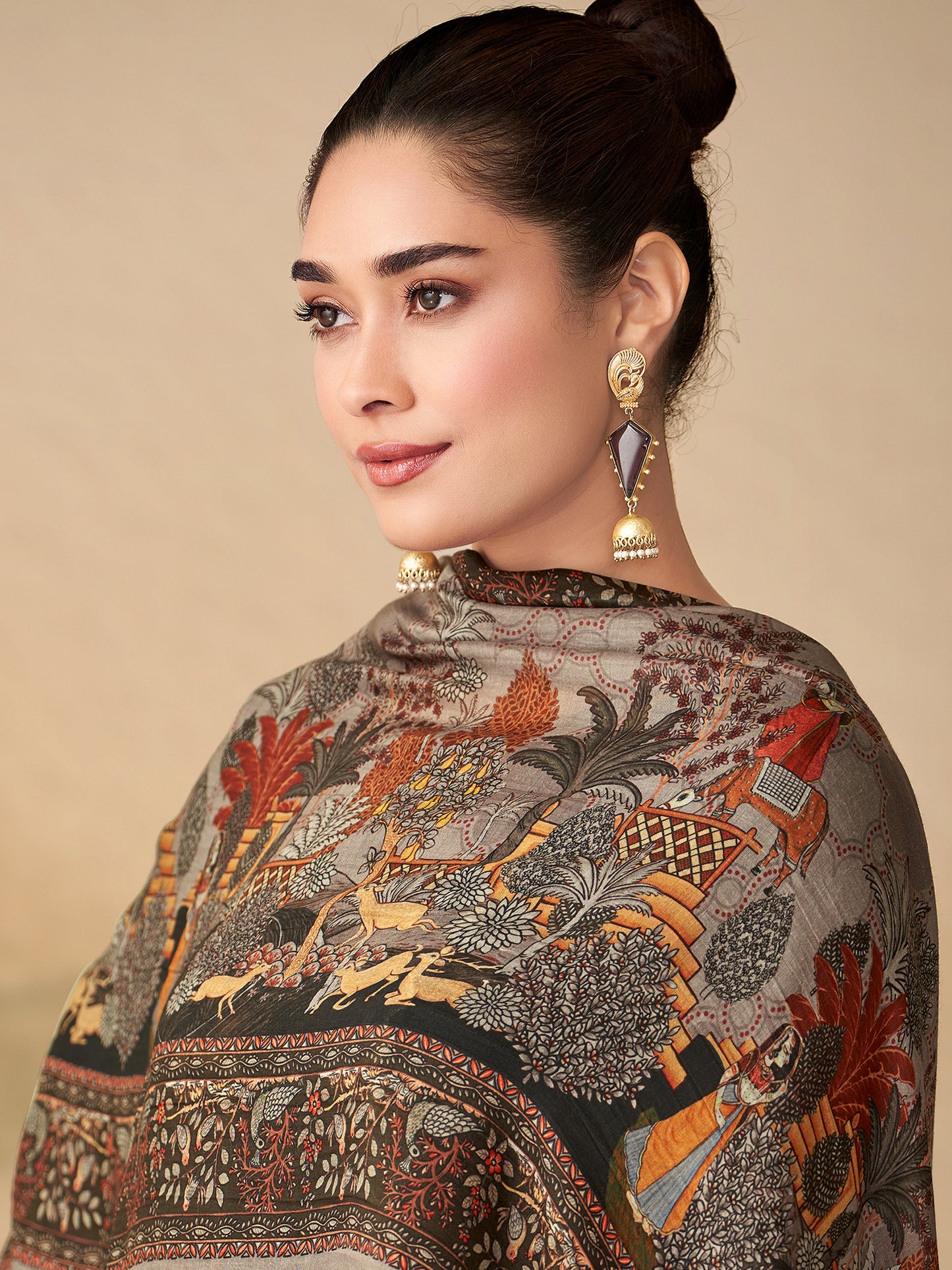 Kiyari Noore Pure Cosmos Satin Kurta Set with Dupatta