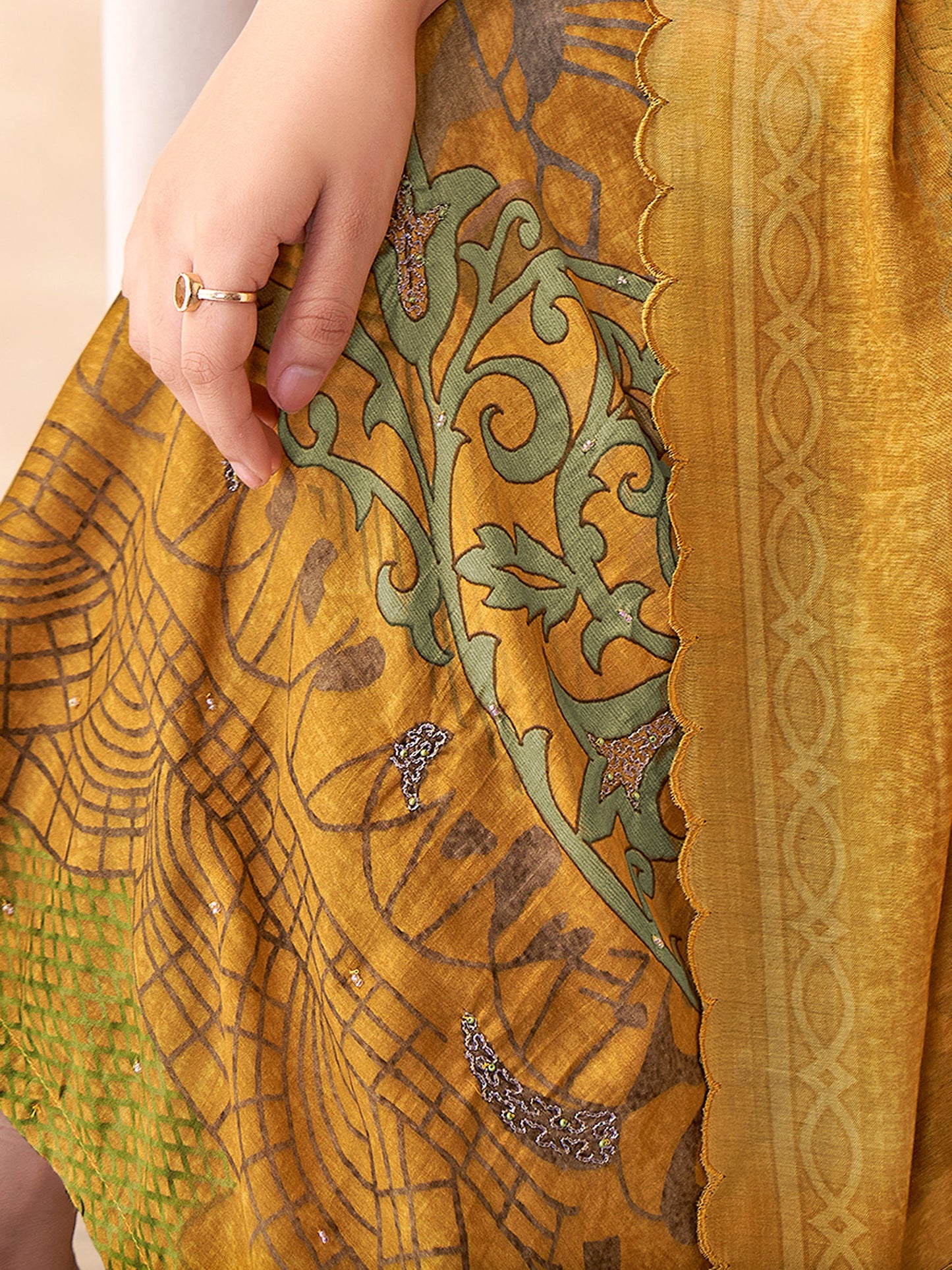 Chand Raat Classic Pure Muslin Silk Kurta Unstitched Set With Dupatta