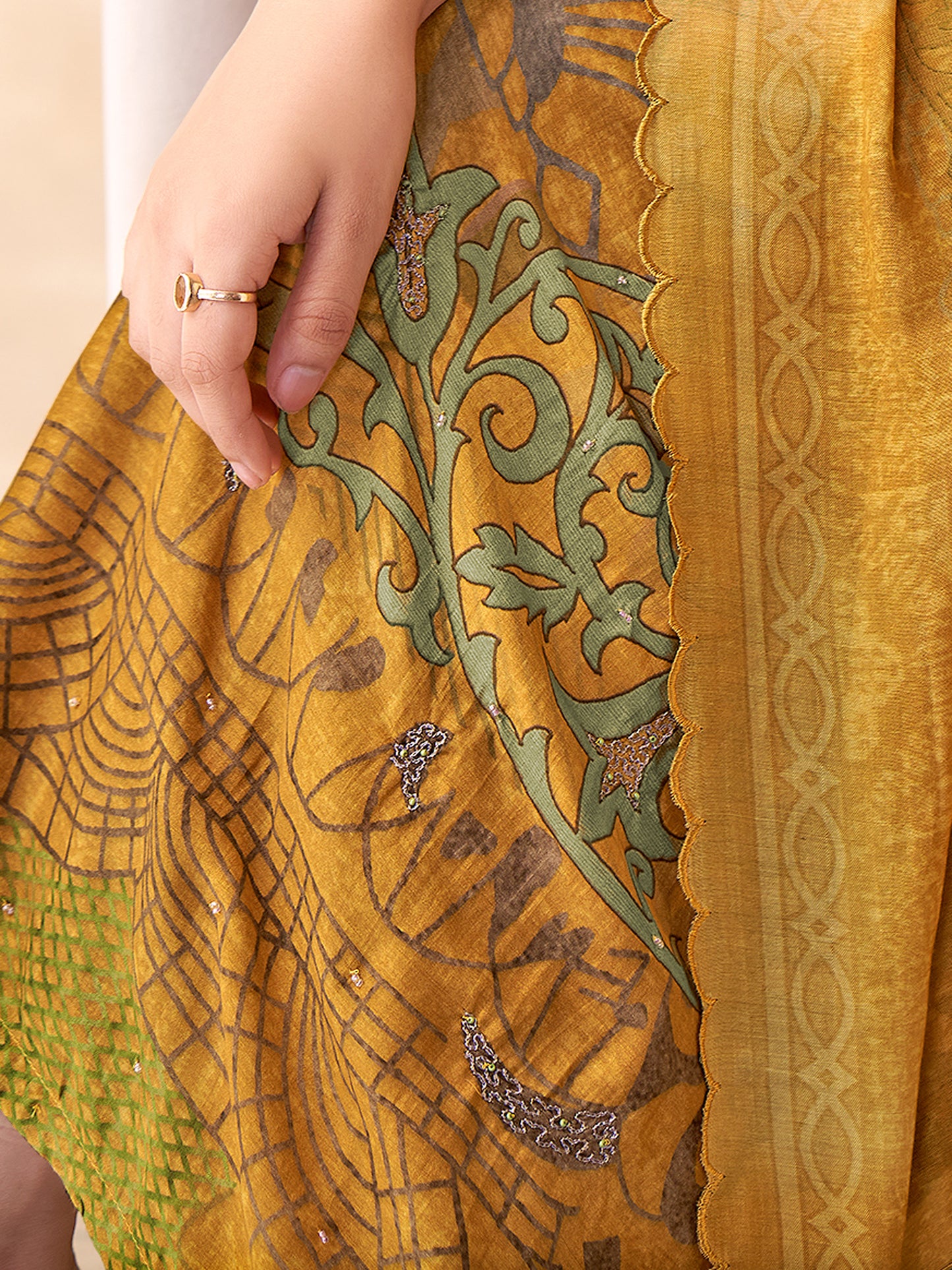 Chand Raat Elegance Pure Muslin Silk Kurta Unstitched Set With Dupatta