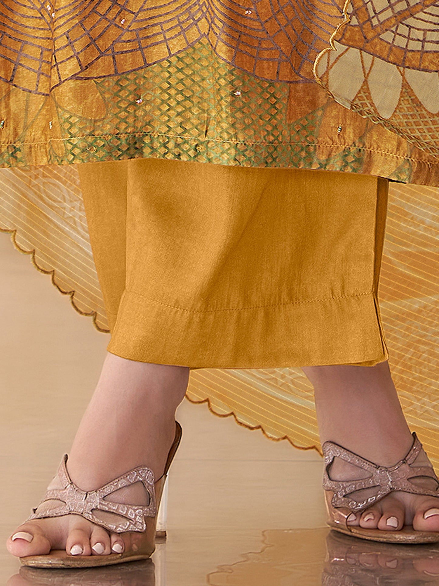 Chand Raat Classic Pure Muslin Silk Kurta Unstitched Set With Dupatta