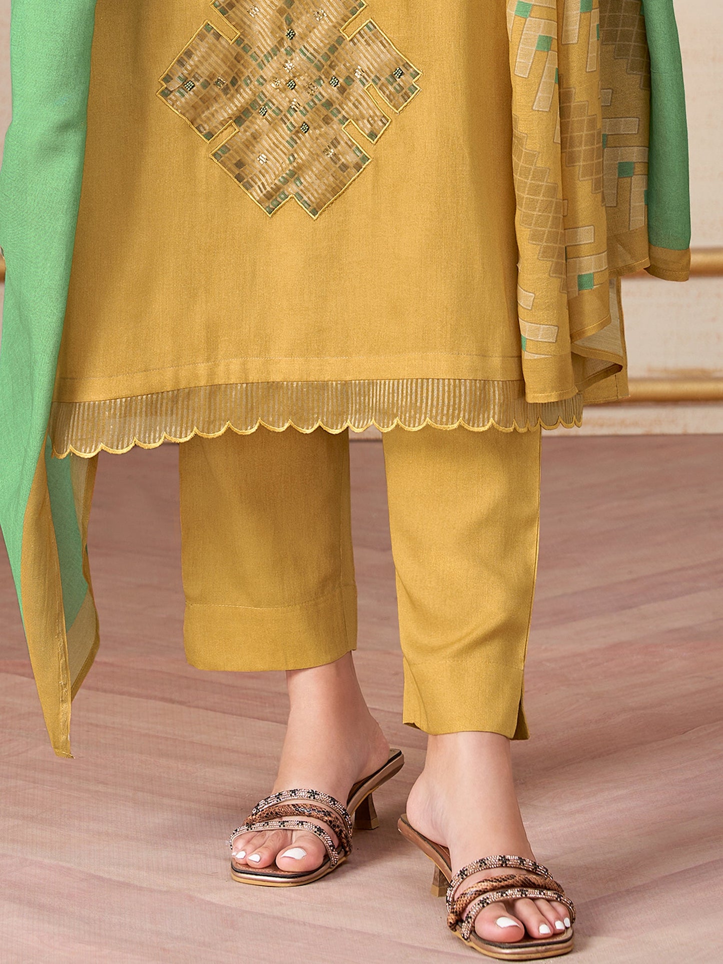 Ehsas Elegant Pure Cotton Kurta Set with Dupatta