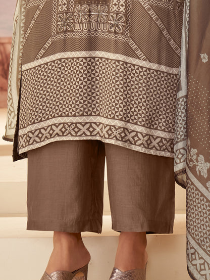 NADIRA COFFIE  Gazi SUIT Set With Fancy Handwork